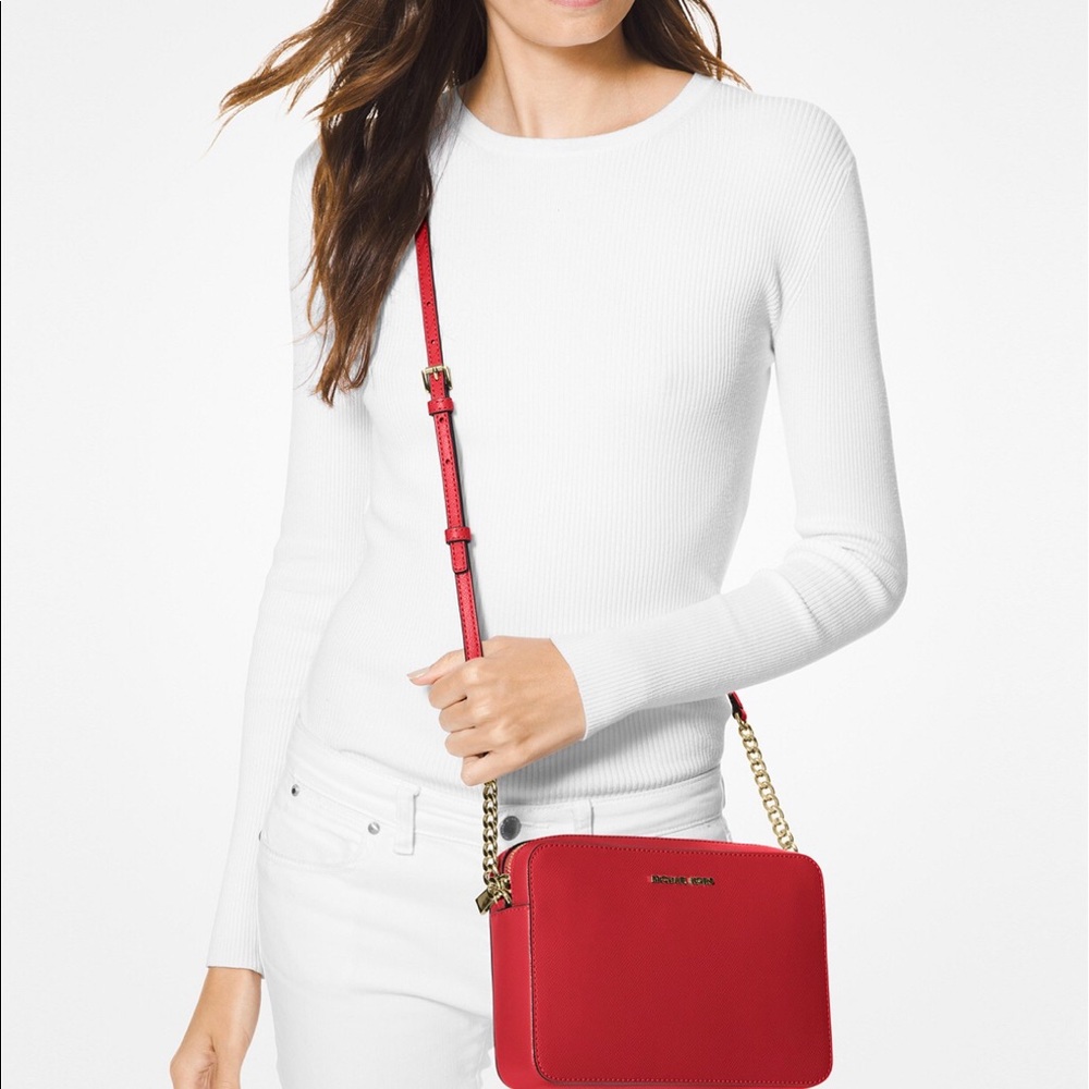 Michael Kors
Jet Set Crossgrain Leather Crossbody